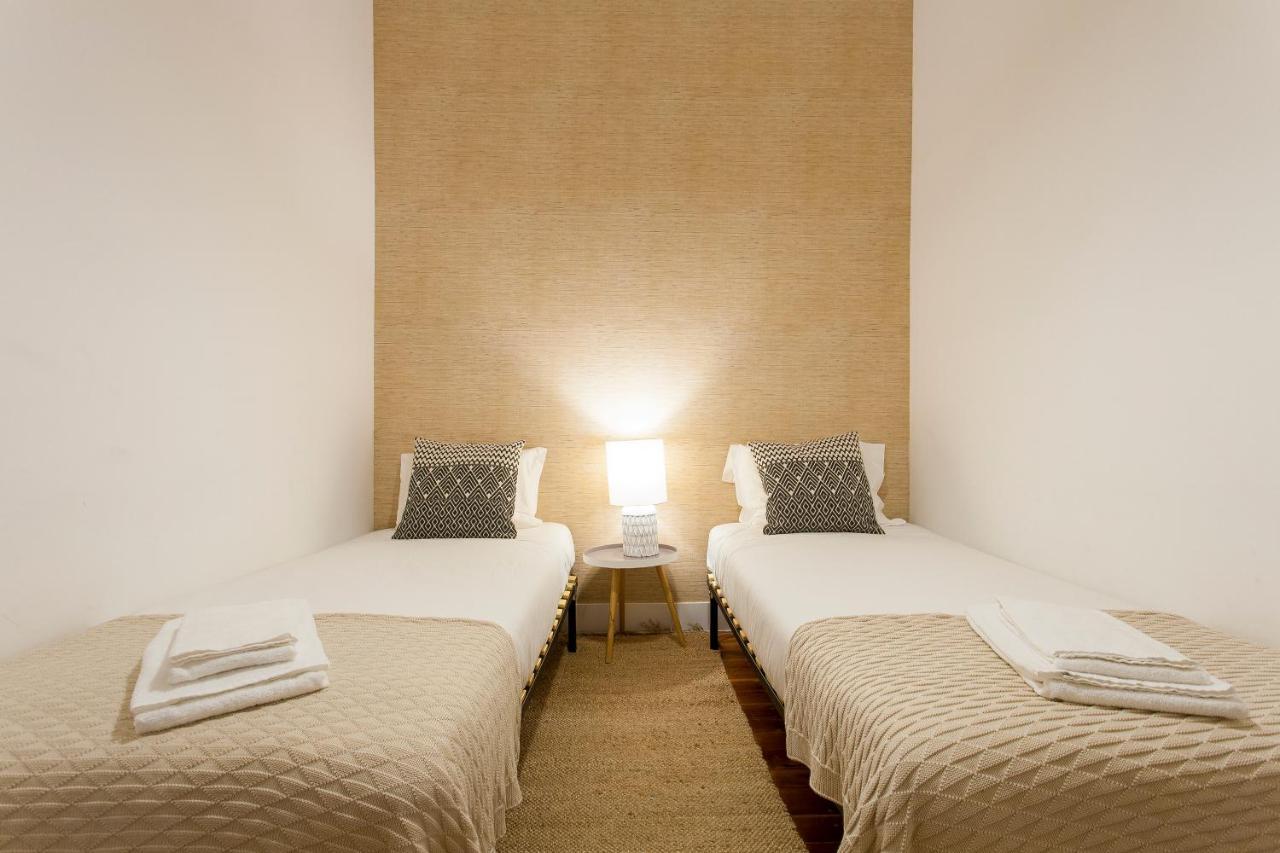 Appartement Downtown Correeiros *